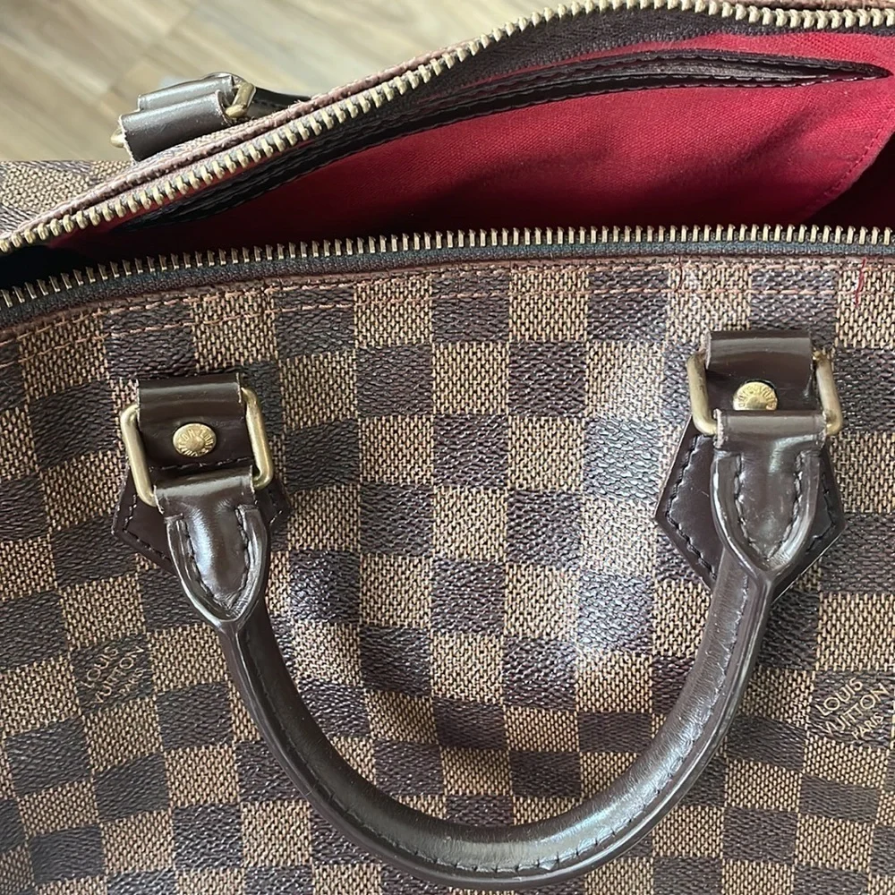 Authentic Louis Vuitton Speedy Handbag
